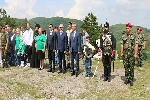 Председателят парламента Димитър Главчев и народни представители участваха на връх „Околчица” във всенародното поклонение по повод Деня на Ботев и на загиналите за свободата и независимостта на България